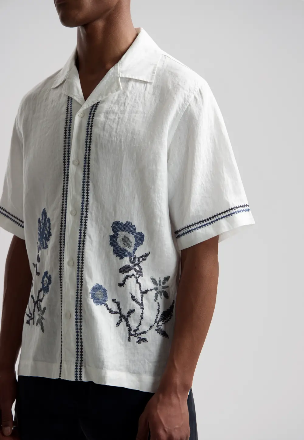 DSTREZZED HERO ARTWORK EMBROIDERED S/S SHIRT 311525