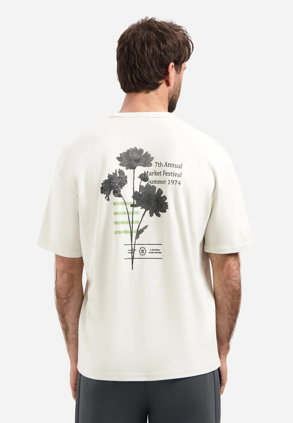 No Excess Logo Relaxed Fit Crew Neck Tee in Kit