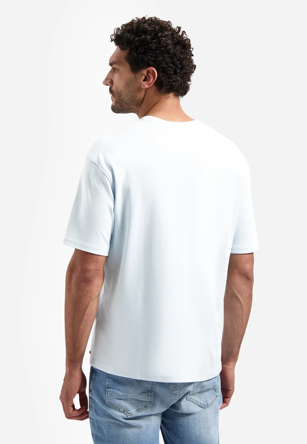 No Excess Relaxed Fit Solid Crew Neck Tee in Sky