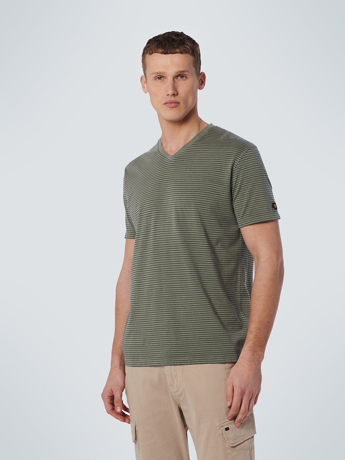 NO EXCESS STRIPE V-NECK T-SHIRT 19350320