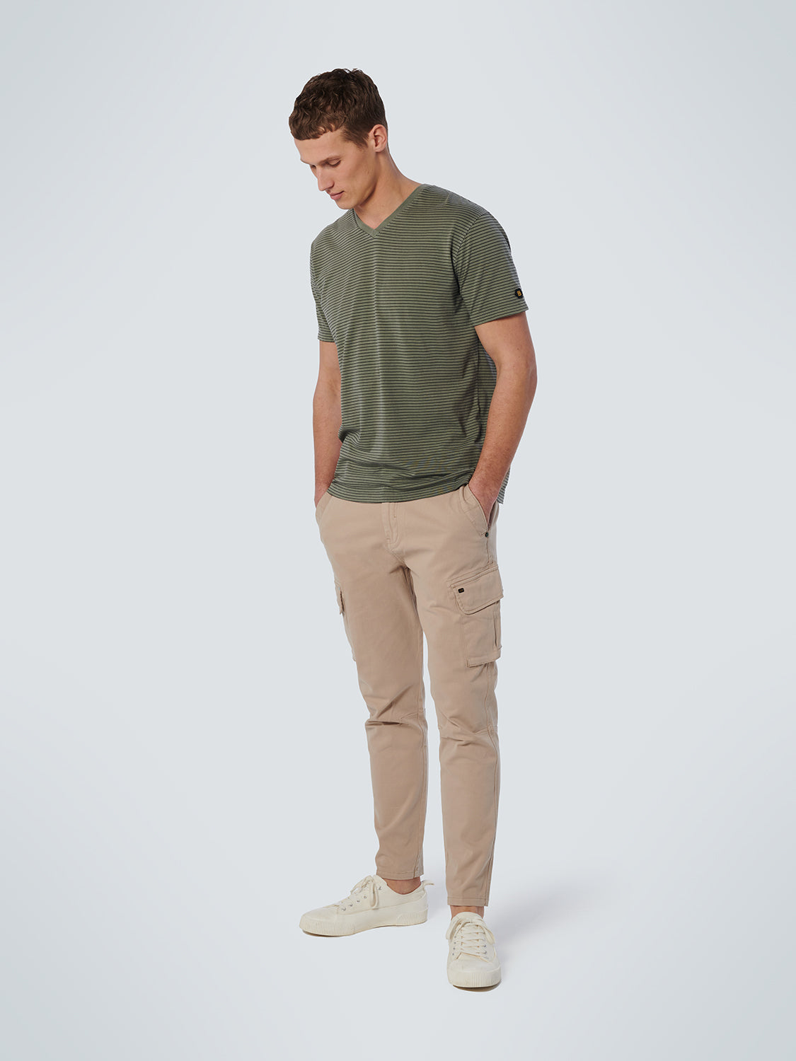 NO EXCESS STRIPE V-NECK T-SHIRT 19350320