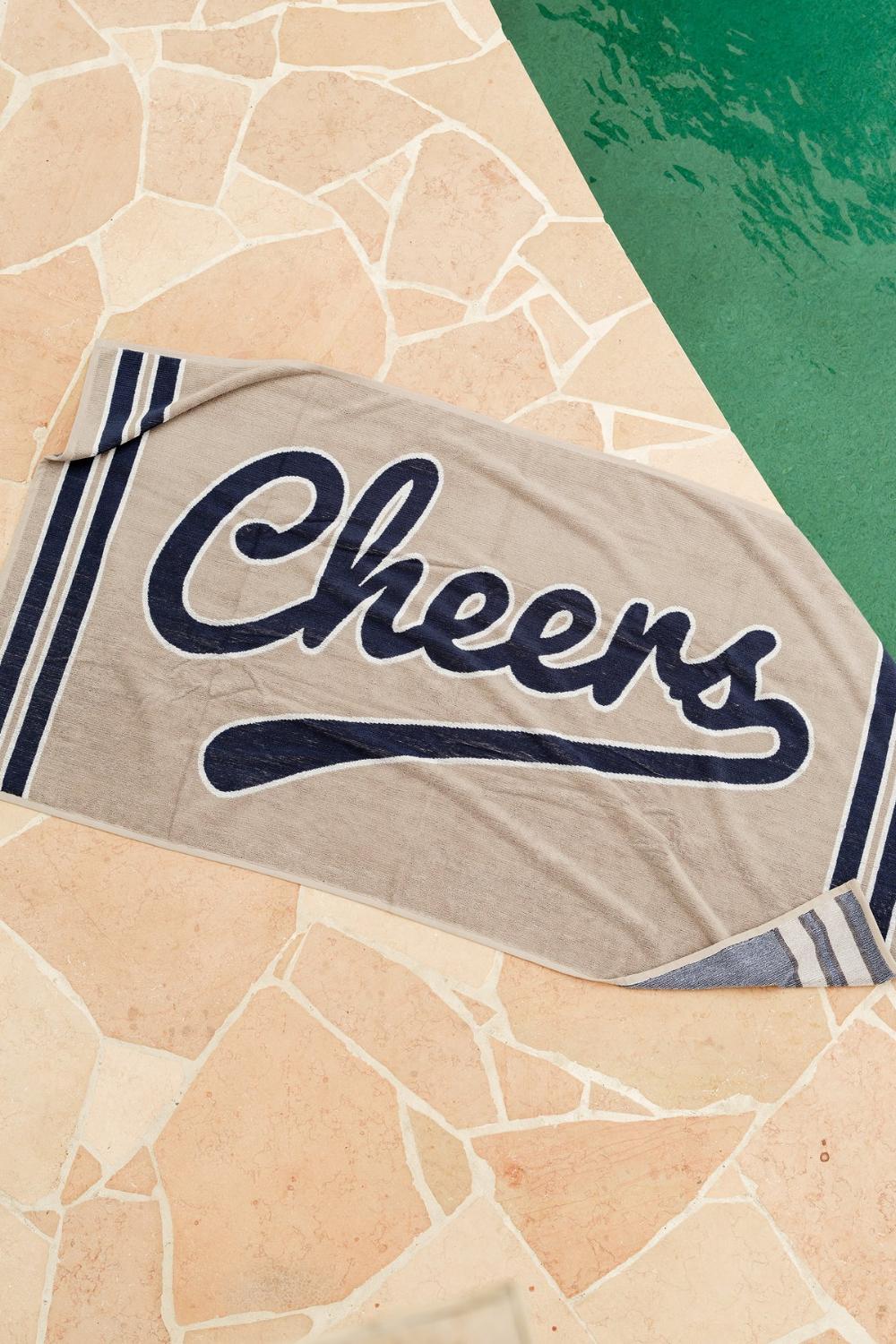 MR SIMPLE HOLIDAY CHEERS BEACH TOWEL M13111113