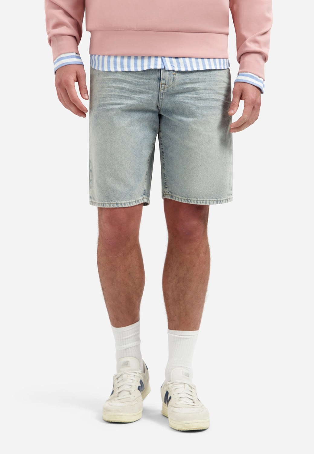 No Excess Relaxed Fit Denim Short in Stone Used Denim