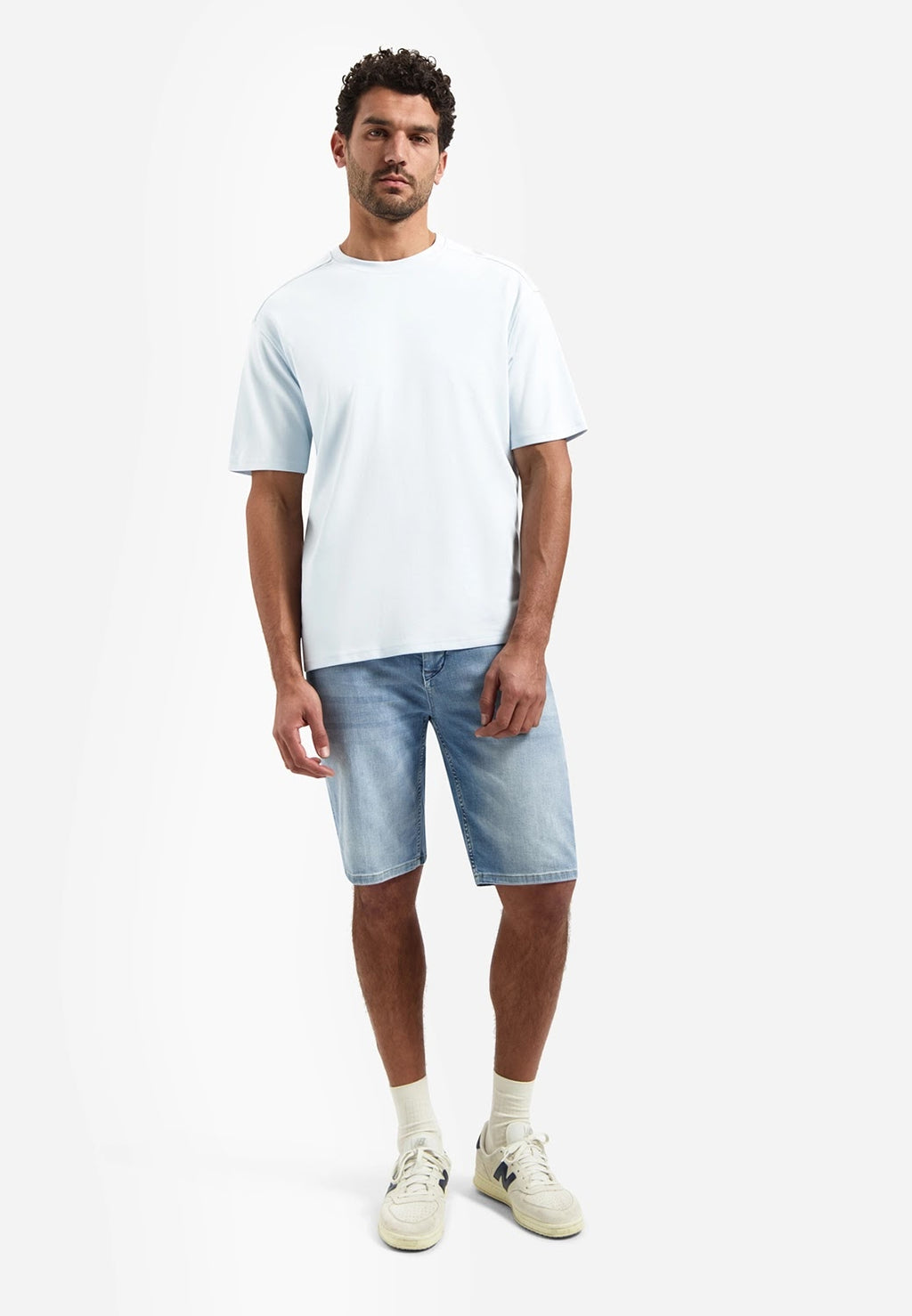 No Excess Relaxed Fit Solid Crew Neck Tee in Sky