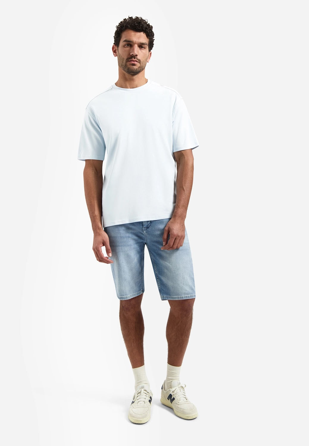 No Excess Relaxed Fit Solid Crew Neck Tee in Sky
