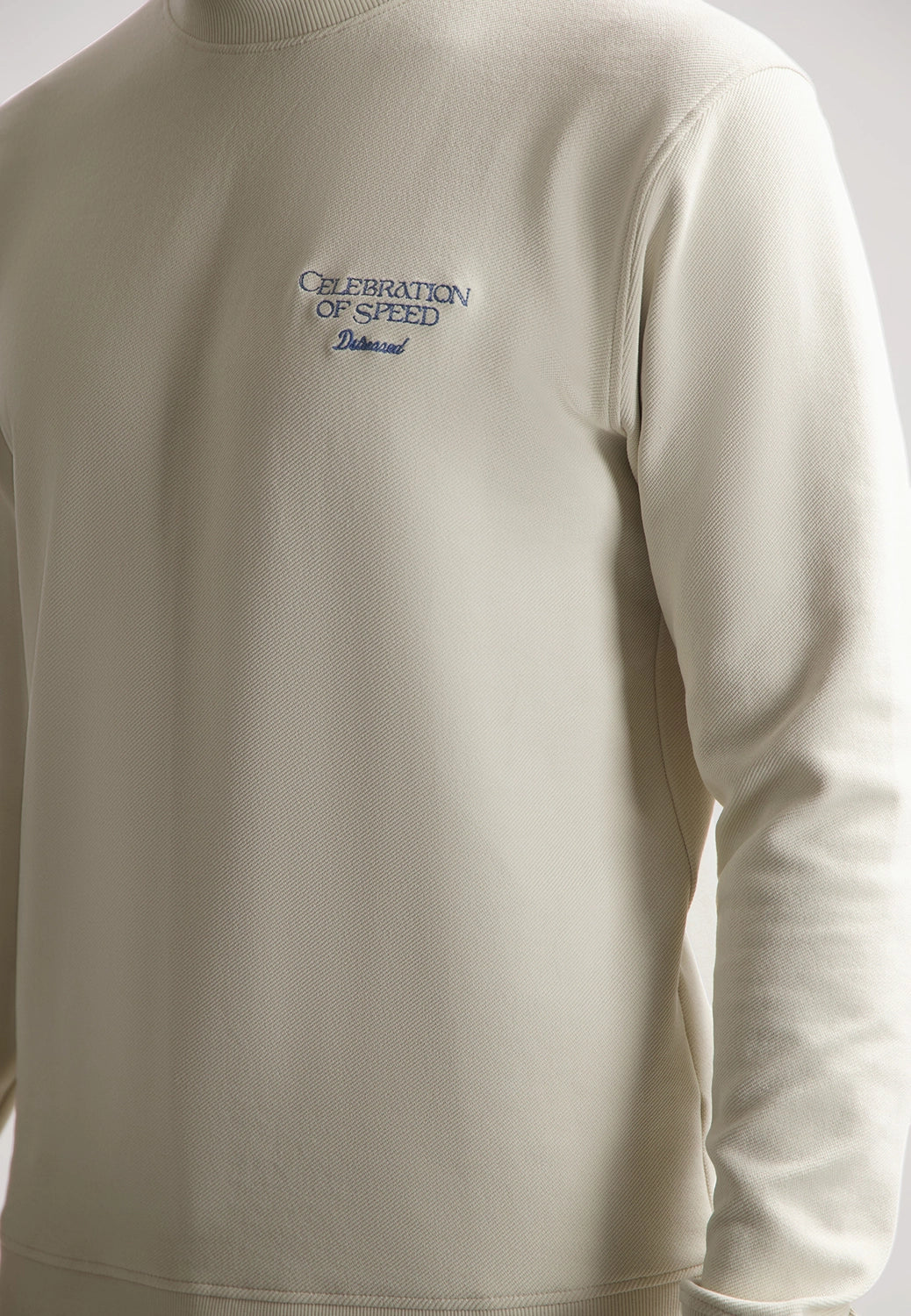 DSTREZZED KARAS ARTWORK CREW SWEATSHIRT 211810