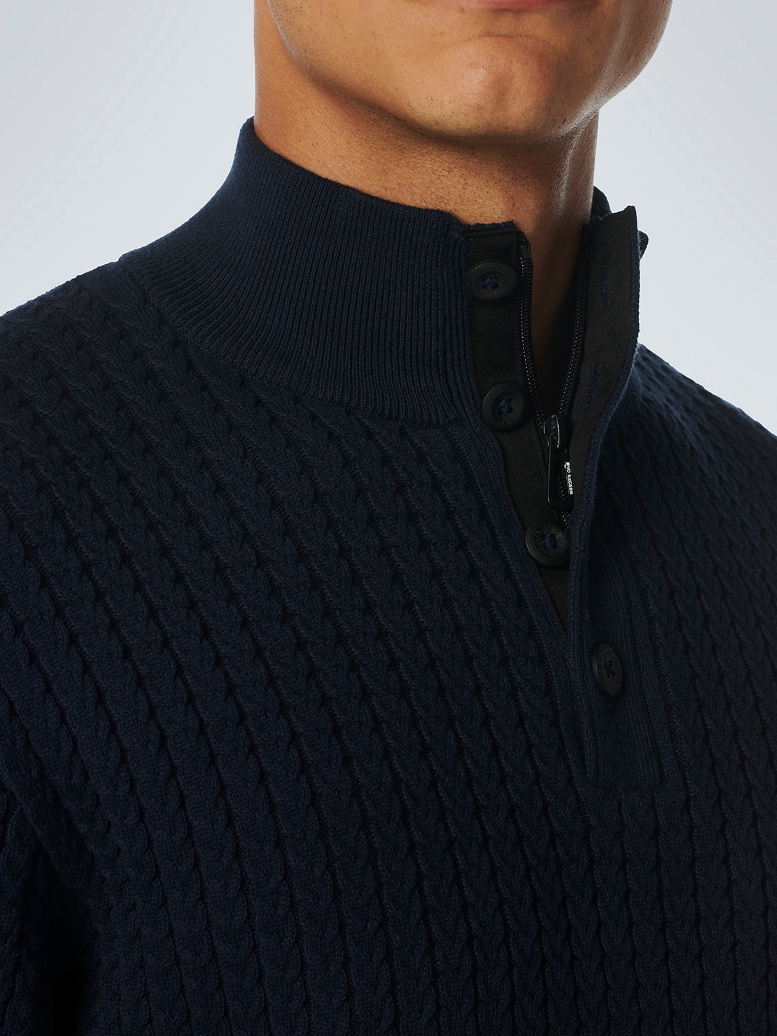 NO EXCESS HALF ZIP + BUTTON SOLID JACQUARD RIB KNIT 21230924