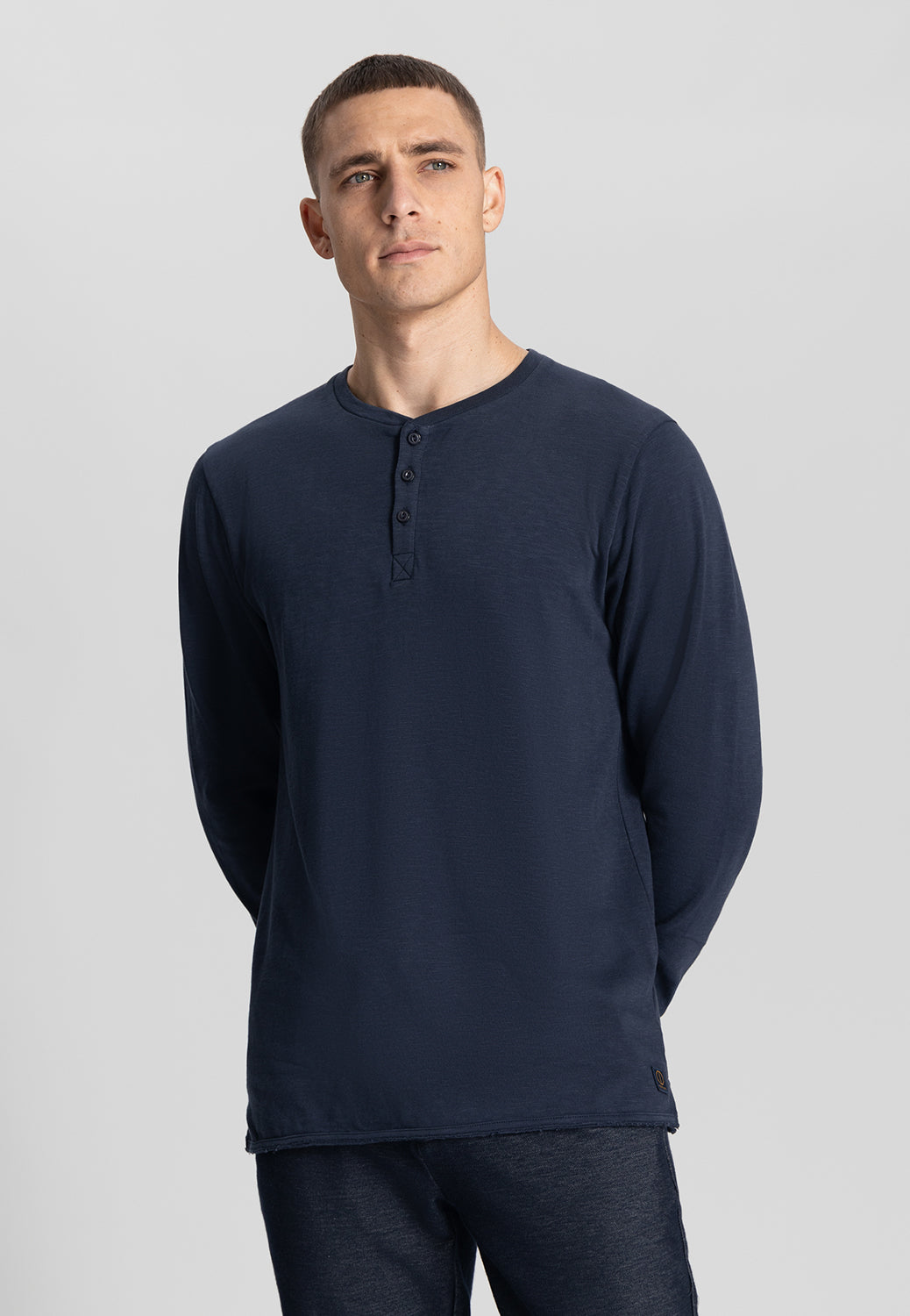 DSTREZZED NEWMAN L/S HENLEY 220034