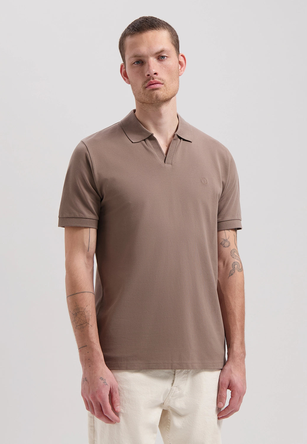 DSTREZZED BOWIE V-NECK STRETCH COTTON POLO 240022