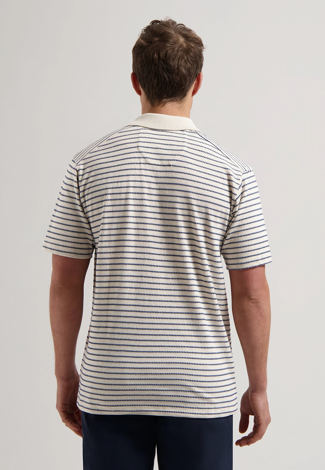 DSTREZZED ALISTAR V-NECK STRIPE POLO 240152