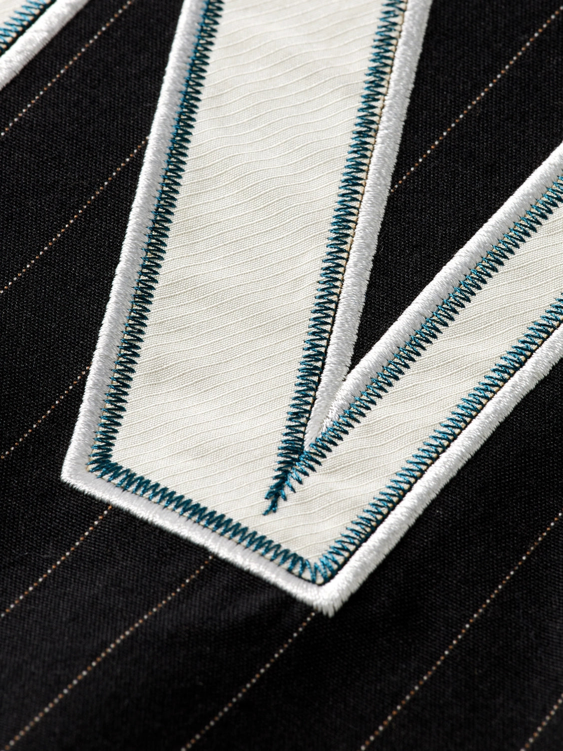 SCOTCH & SODA PINSTRIPED NY TAILORED S/S BASEBALL SHIRT 180124
