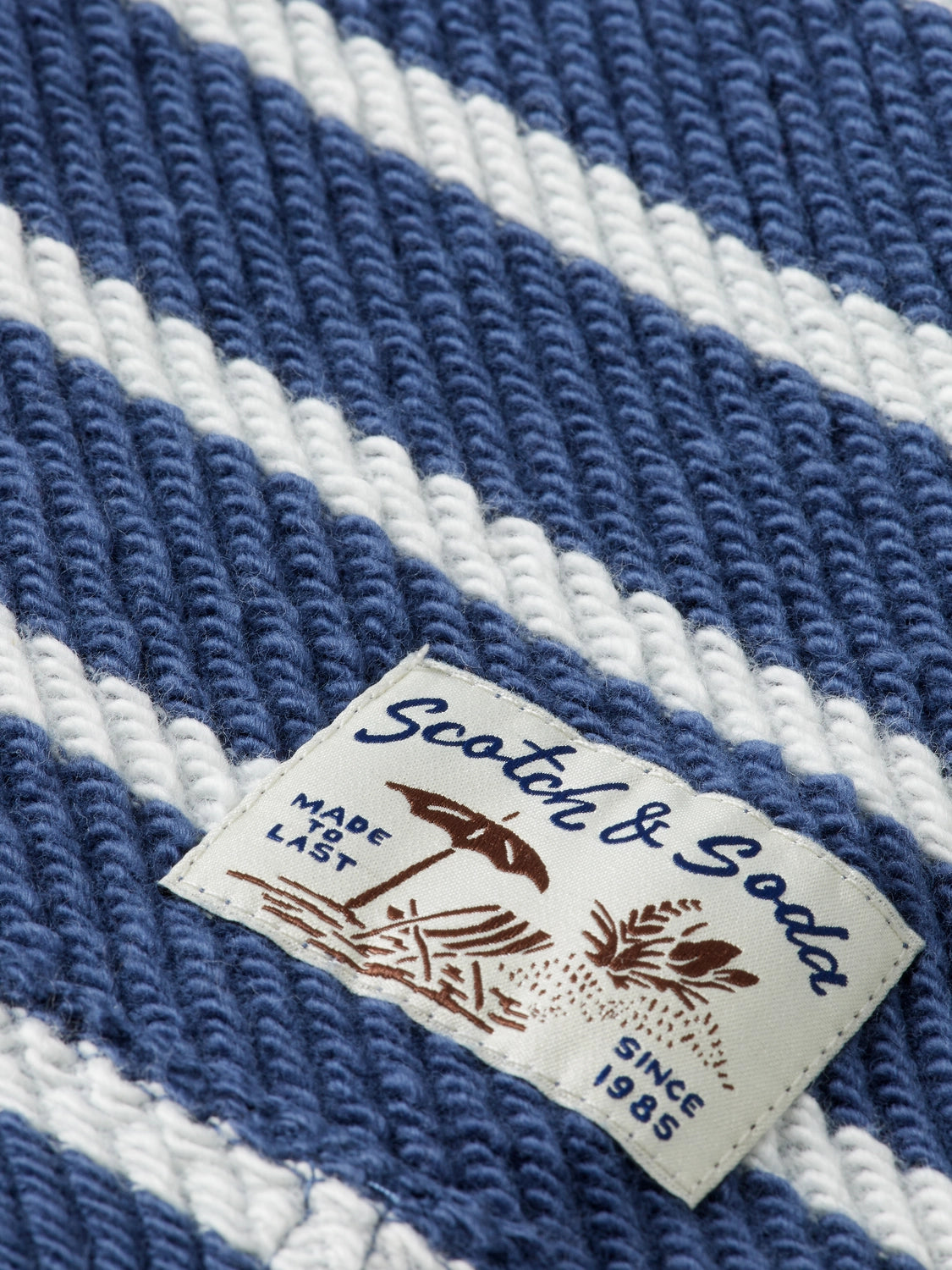 SCOTCH & SODA LOOSE FIT LOOP TERRY COLLAR SWEAT 180472