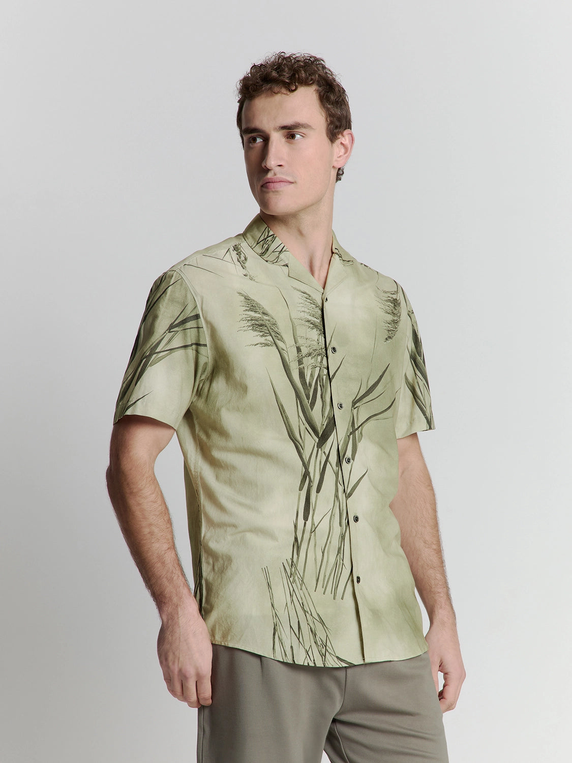 NO EXCESS AOP REVERSE COLLAR S/S SHIRT 27440333