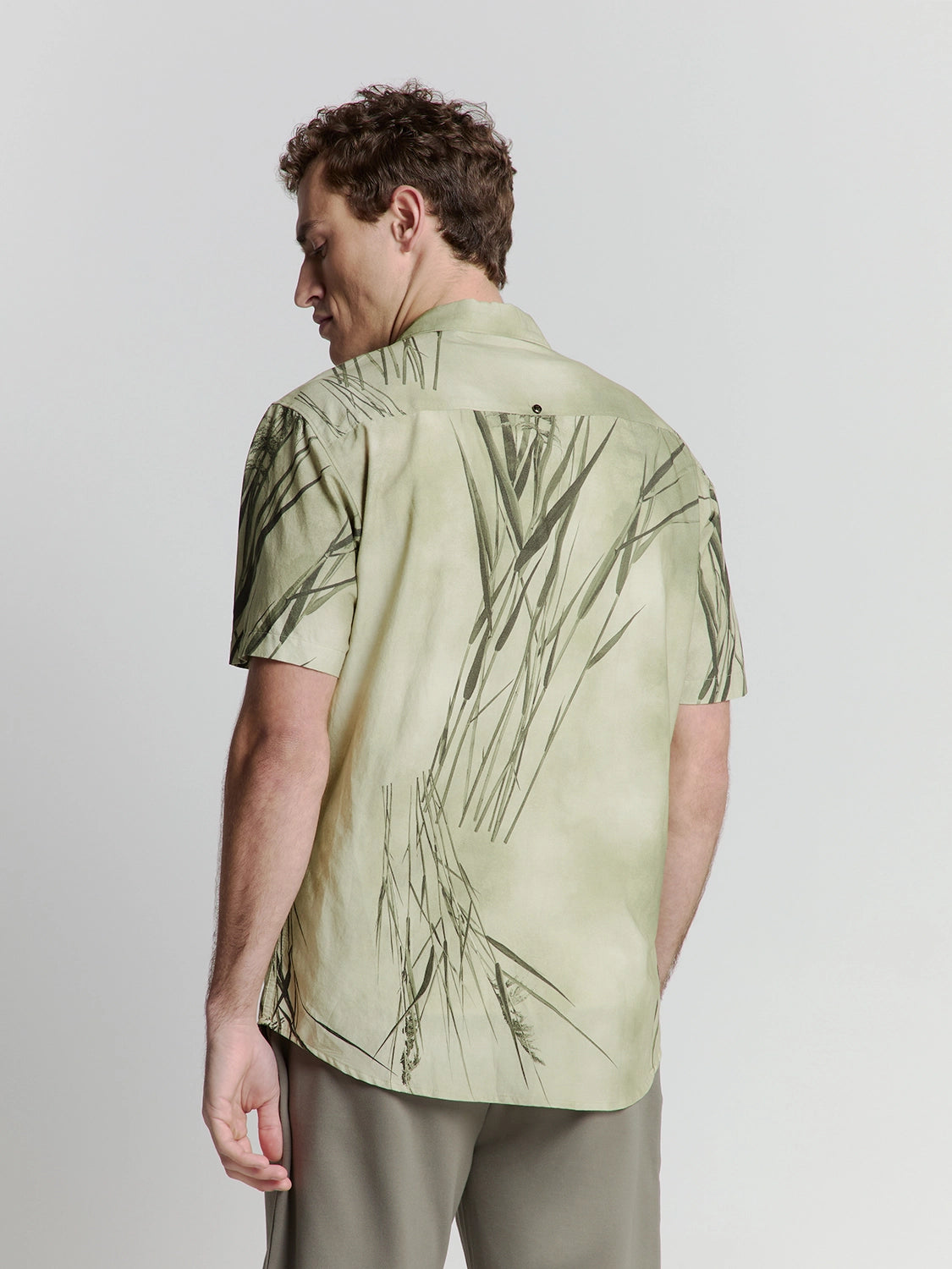 NO EXCESS AOP REVERSE COLLAR S/S SHIRT 27440333