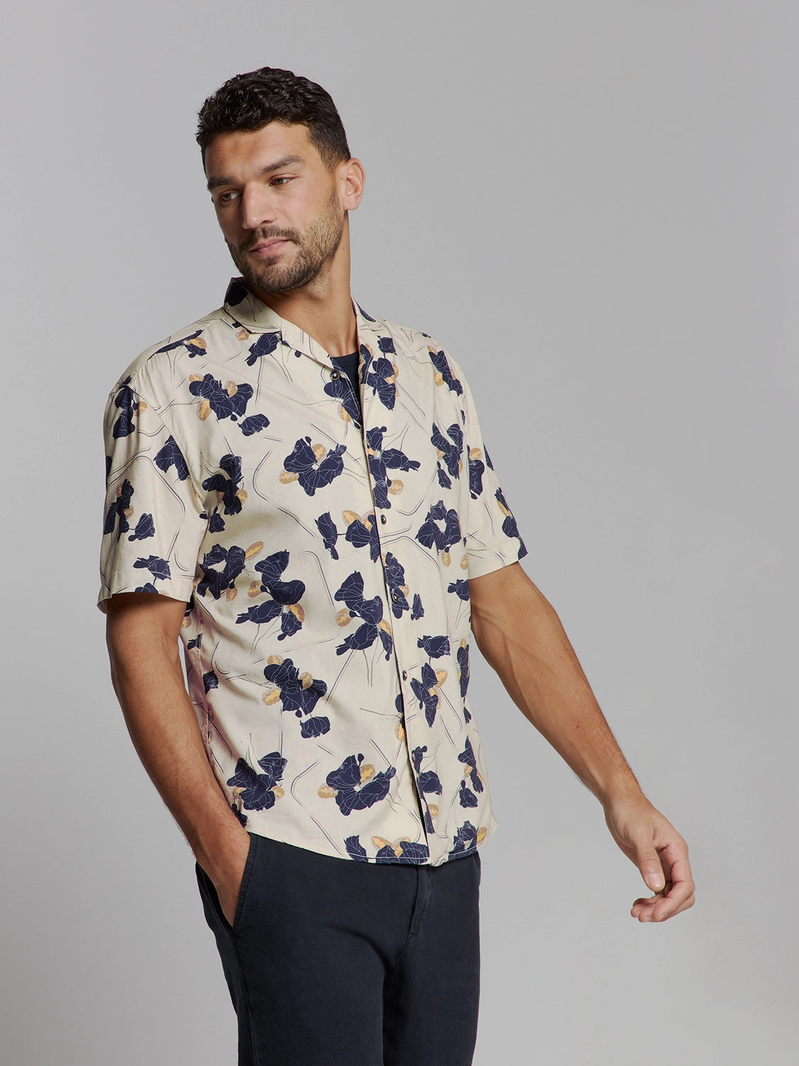 NO EXCESS REVERSE COLLAR S/S PRINT SHIRT 27440346