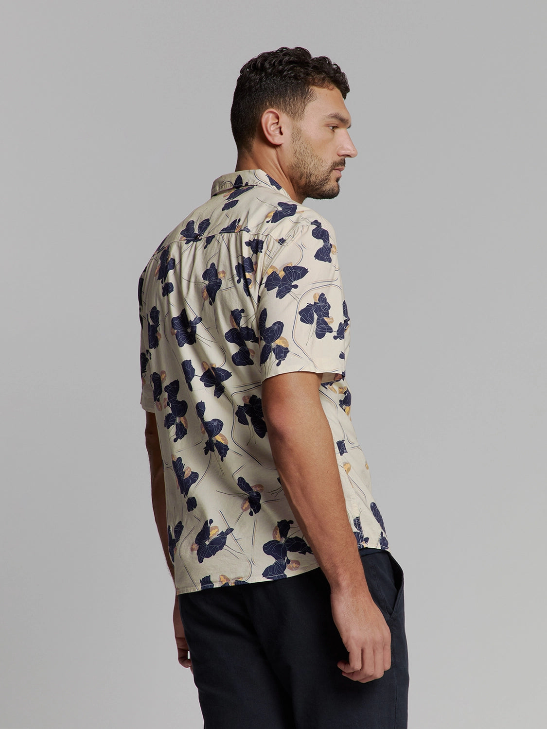 NO EXCESS REVERSE COLLAR S/S PRINT SHIRT 27440346