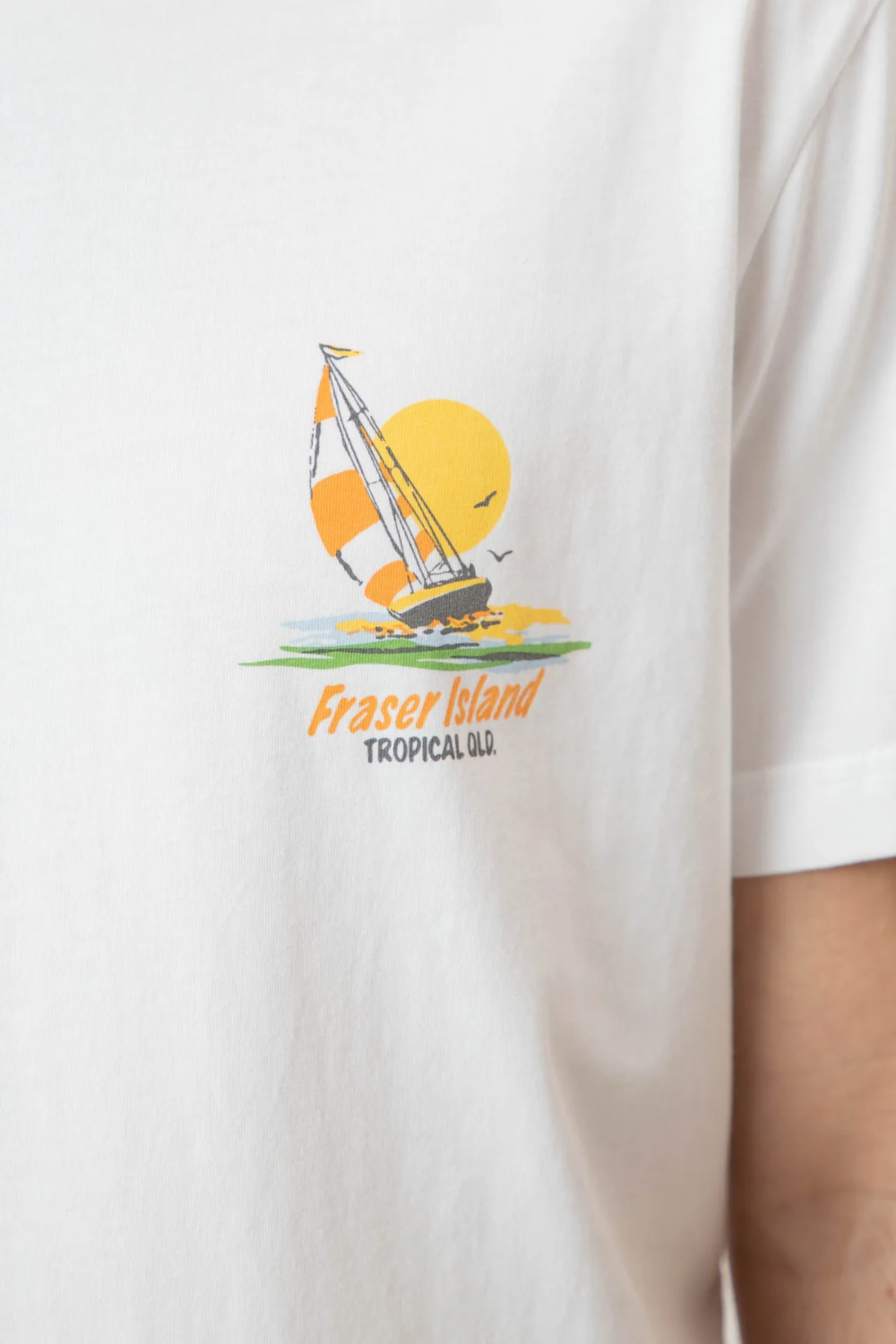 MR SIMPLE FRASER ISLAND REGINALD TEE M01043103