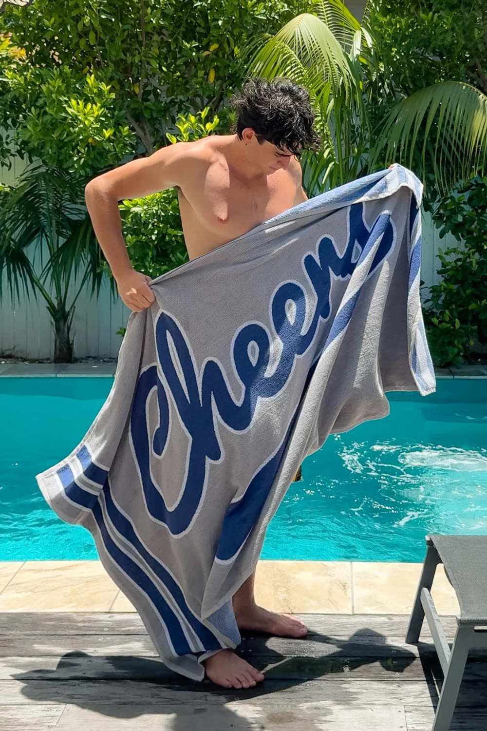 MR SIMPLE HOLIDAY CHEERS BEACH TOWEL M13111113