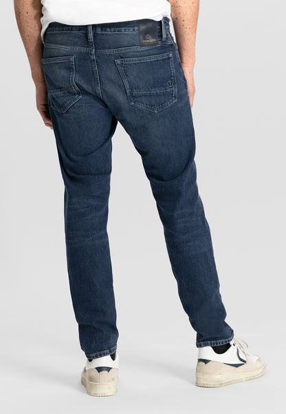 DSTREZZED GENT D LOOSE TAPERED DENIM JEAN 551270