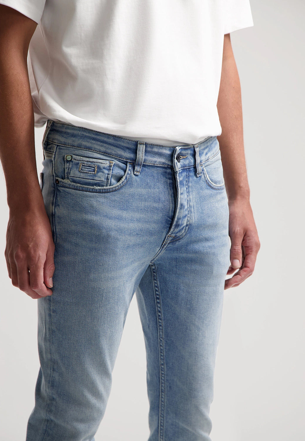 DSTREZZED MR E STRETCH SLIM FIT DENIM JEAN 551500