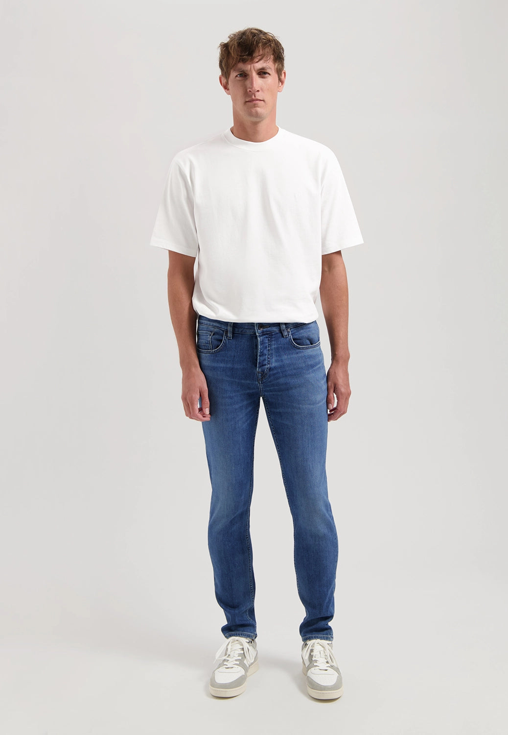 DSTREZZED SIR B STRETCH TAPERED FIT DENIM JEAN 551504