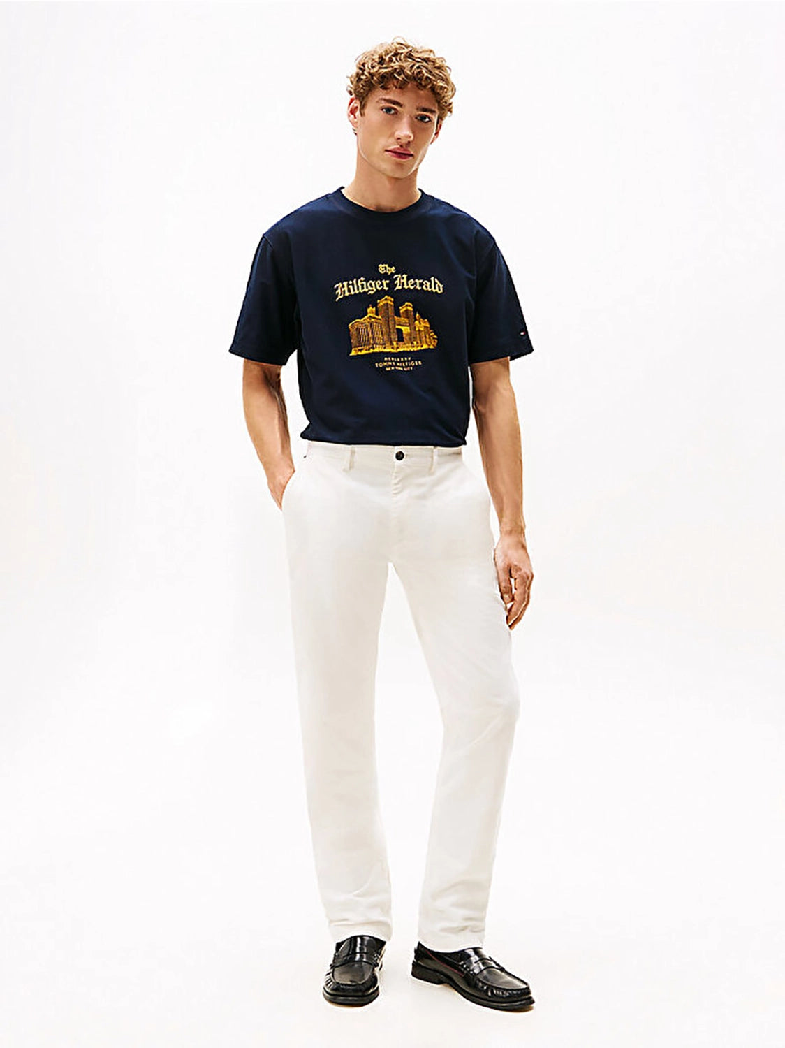 TOMMY HILFIGER NY HERALD SKYLINE GRAPHIC TEE MW0MW40920