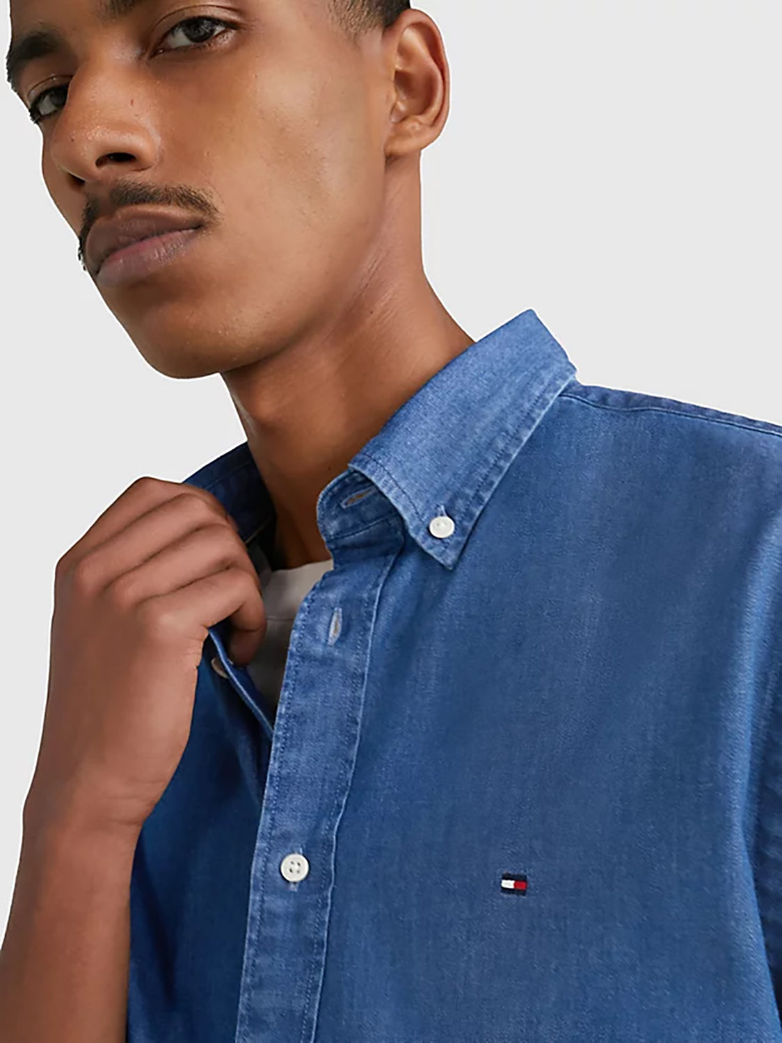 TOMMY HILFIGER FLEX DENIM REG FIT L/S SHIRT MW0MW30674