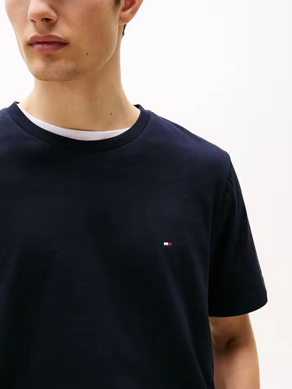 TOMMY HILFIGER ESSENTIAL REG FIT SOLID TSHIRT MW0MW37267