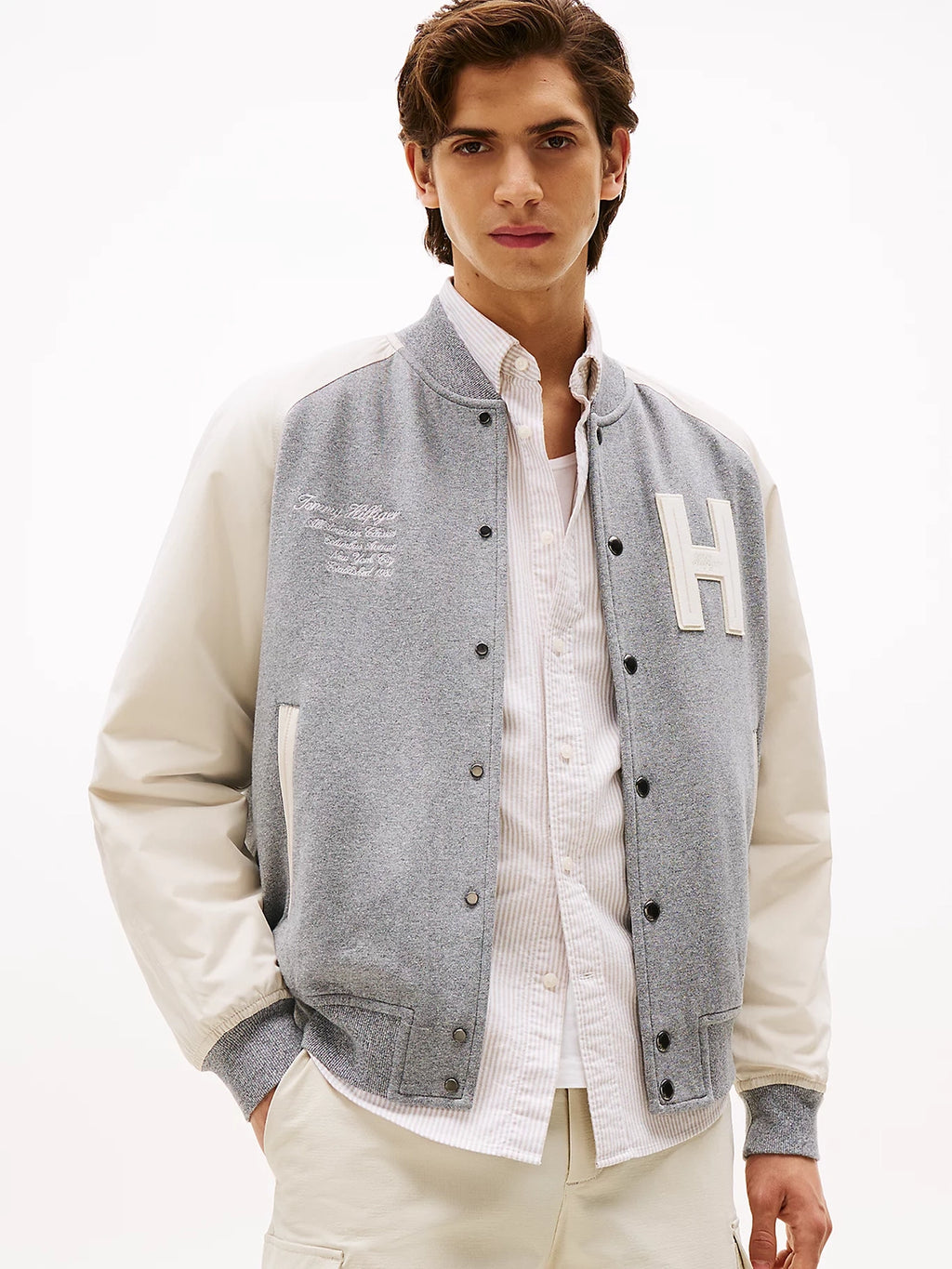 TOMMY HILFIGER MIX MEDIA VARSITY NEWSPRINT BOMBER JACKET MW0MW39684