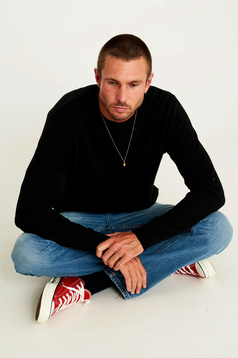 MR SIMPLE RECYCLED CASHMERE CREW NECK KNIT