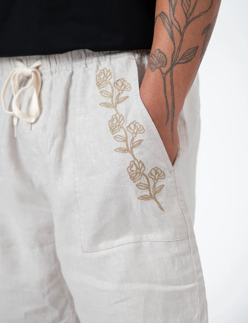 MR SIMPLE HUCK EMBROIDERED LINEN SHORT M103710