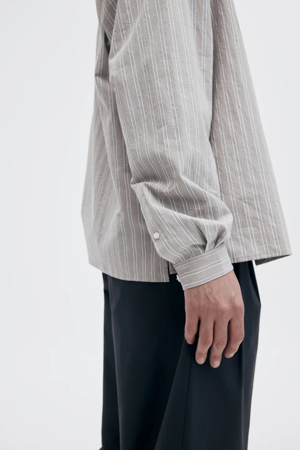 UNFEIGNED ORGANIC COTTON RELAXED FIT L/S SHIRT LSRXSOC246