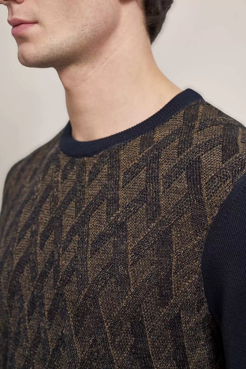 BUGATTI COTTON BLEND DIAMOND CREW NECK KNIT 65530B