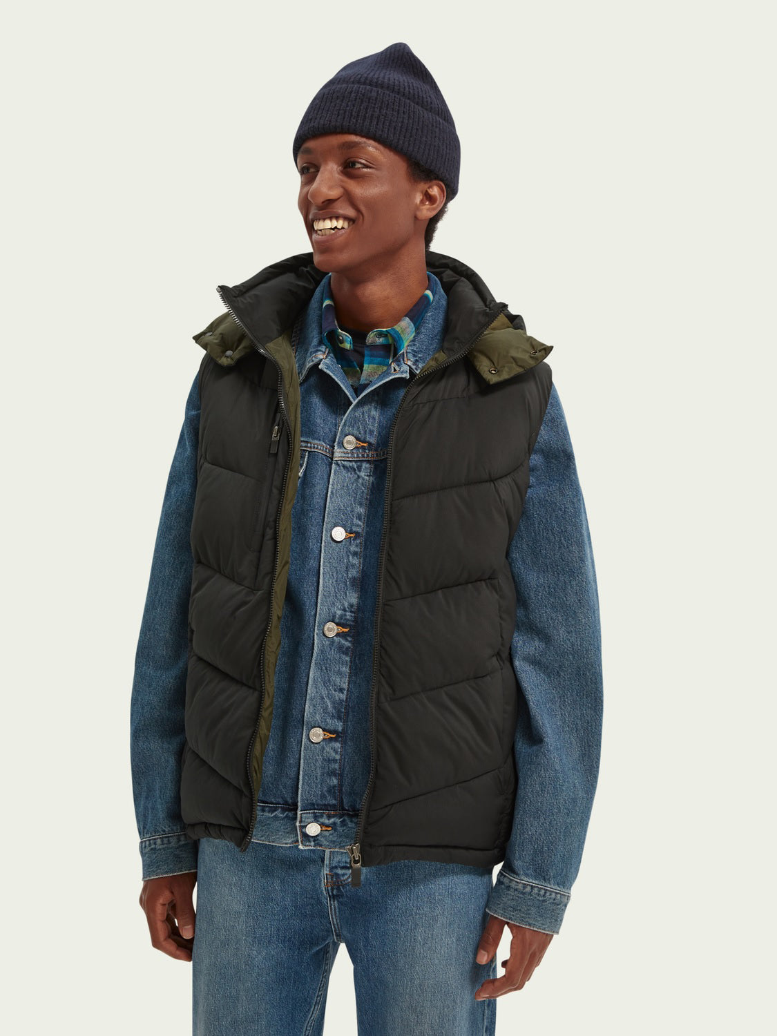 SAS QUILTED HOODED BODYWARMER
