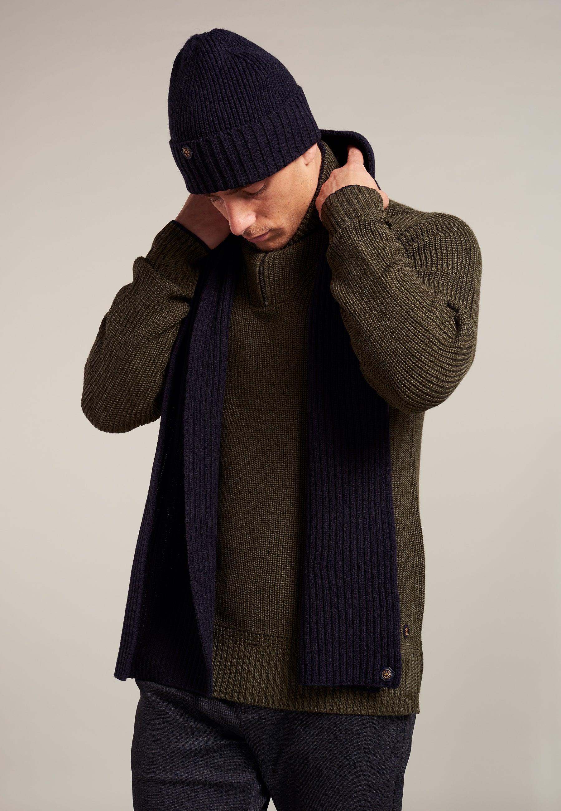 DSZ KNIT SCARF / BEANIE PACK